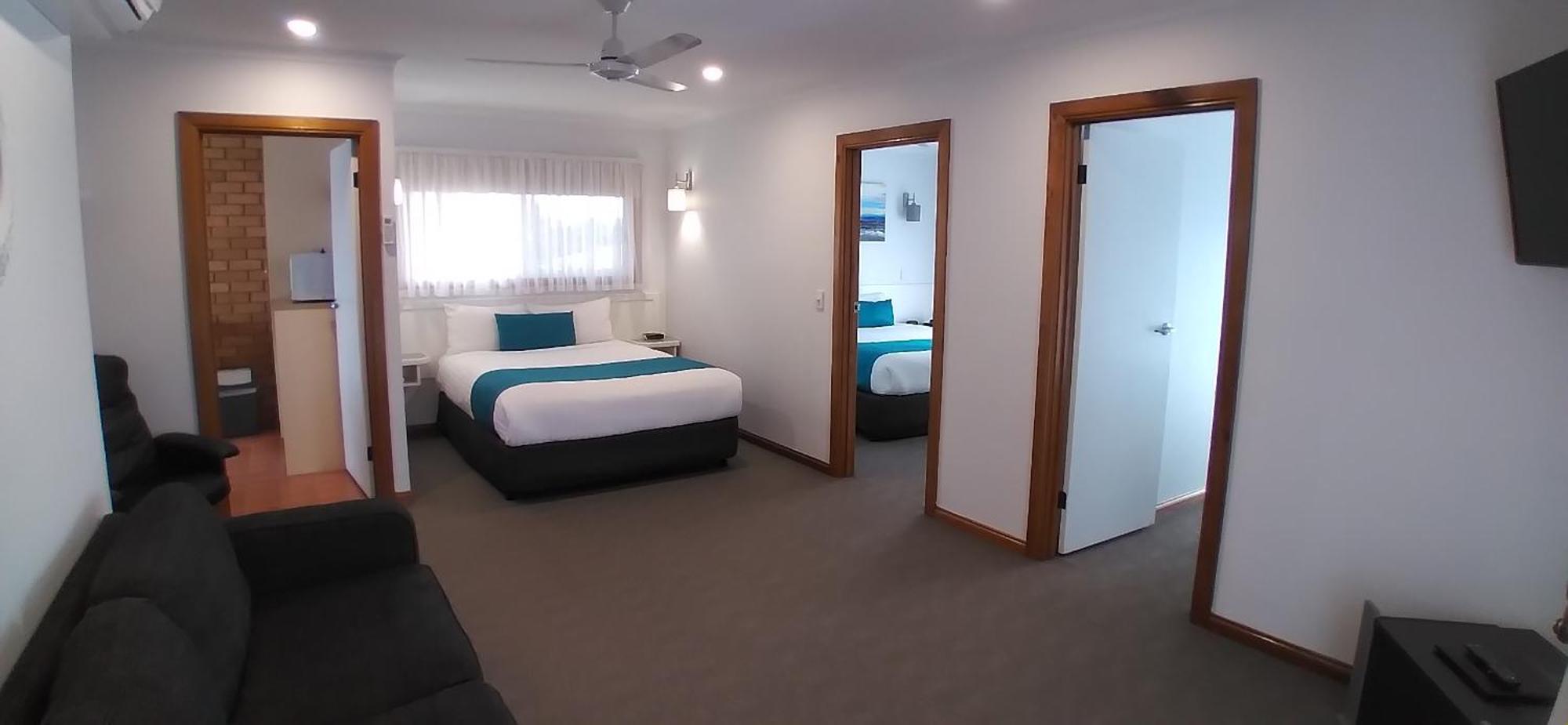Centrepoint Motel Deniliquin Exterior foto